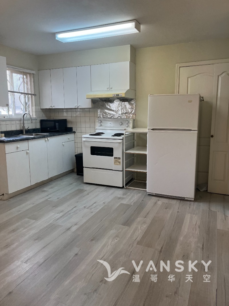 250529161252_Kitchen stove.jpeg